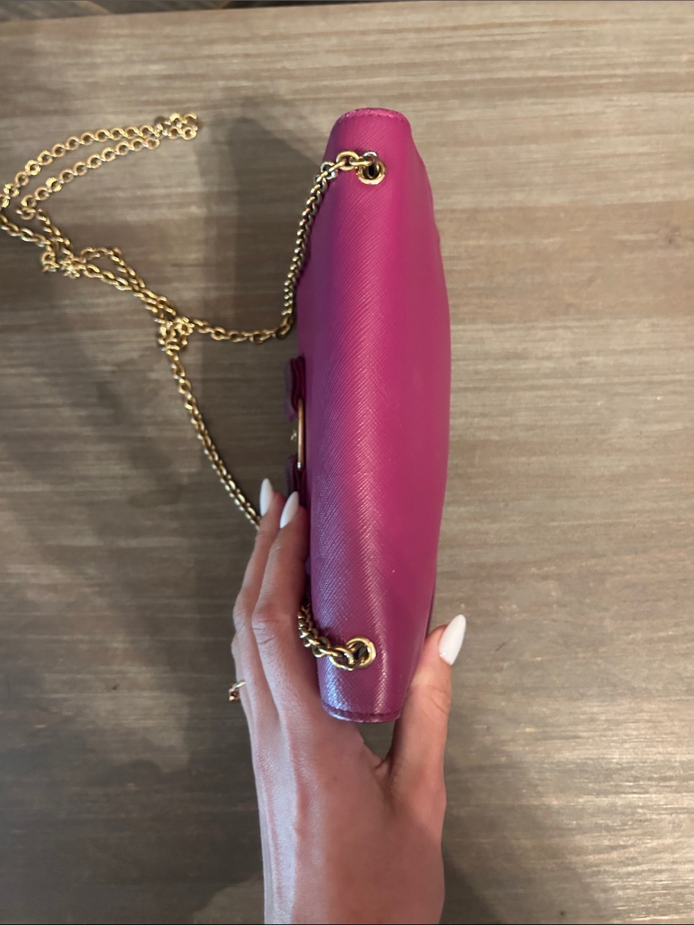 Salvatore Ferragamo Vara Bow Shoulder Bag - Picture 5 of 8